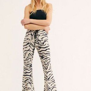Jimi Printed Pants NWT Free People by LENNI
